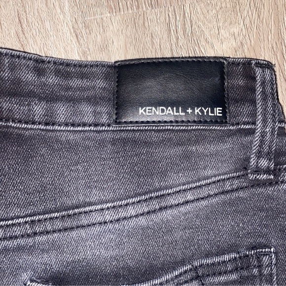 Kendall & Kylie Denim Shorts Size 26 - Picture 3 of 6